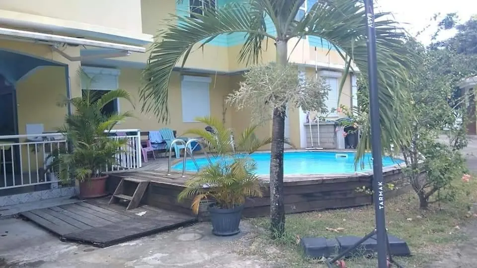Les Gites De La Belle Fleurs Bungalow Capucine Le Gosier