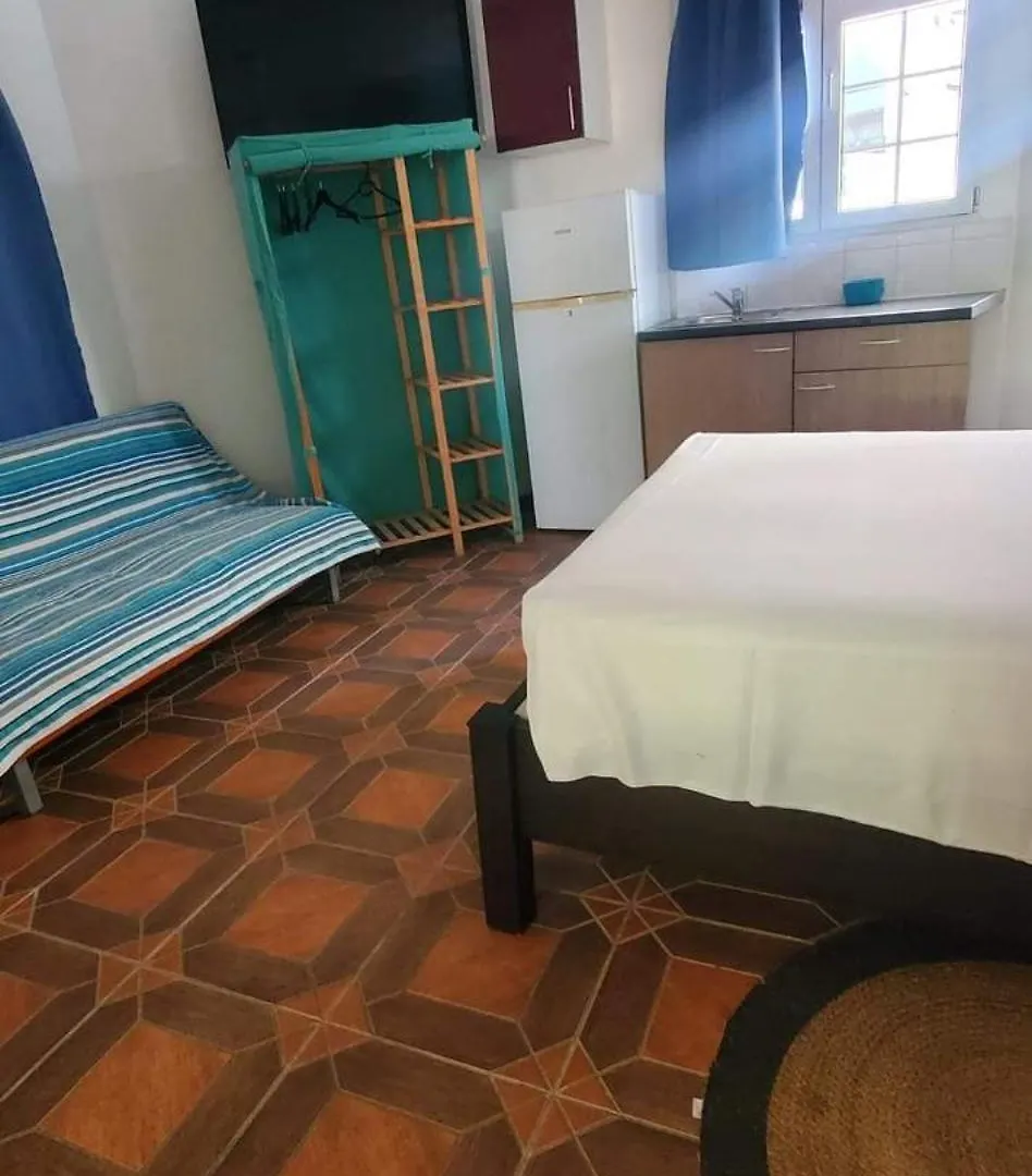 Les Gites De La Belle Fleurs Bungalow Capucine Le Gosier 0*,